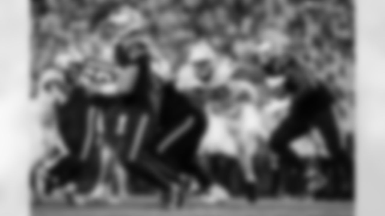 Buffalo Bills vs New England Patriots, Regular Season, October 05, 2025 at Highmark Stadium.