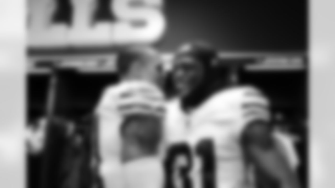 Buffalo Bills vs Tampa Bay Buccaneers, Regular Season, November 16, 2025 at Highmark Stadium.