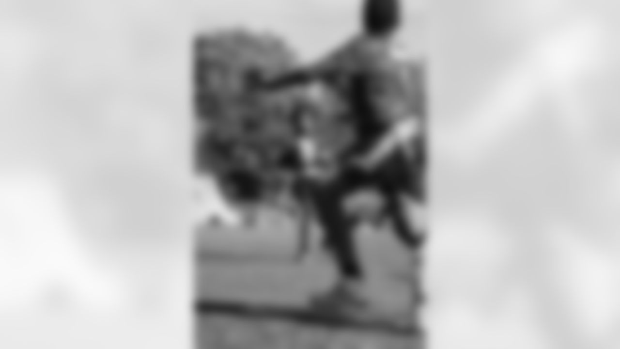 NFLFLAG_REG_BILLS_2025_MB_39