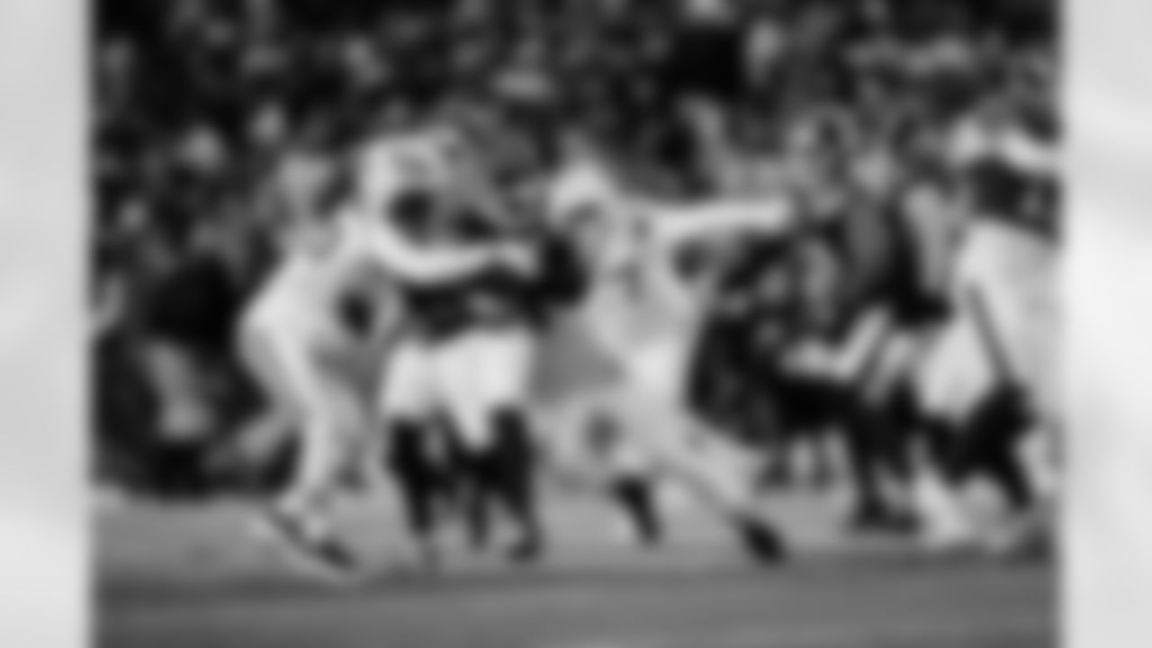 Buffalo Bills vs New York Jets, Regular Season, January 04, 2026 at Highmark Stadium.