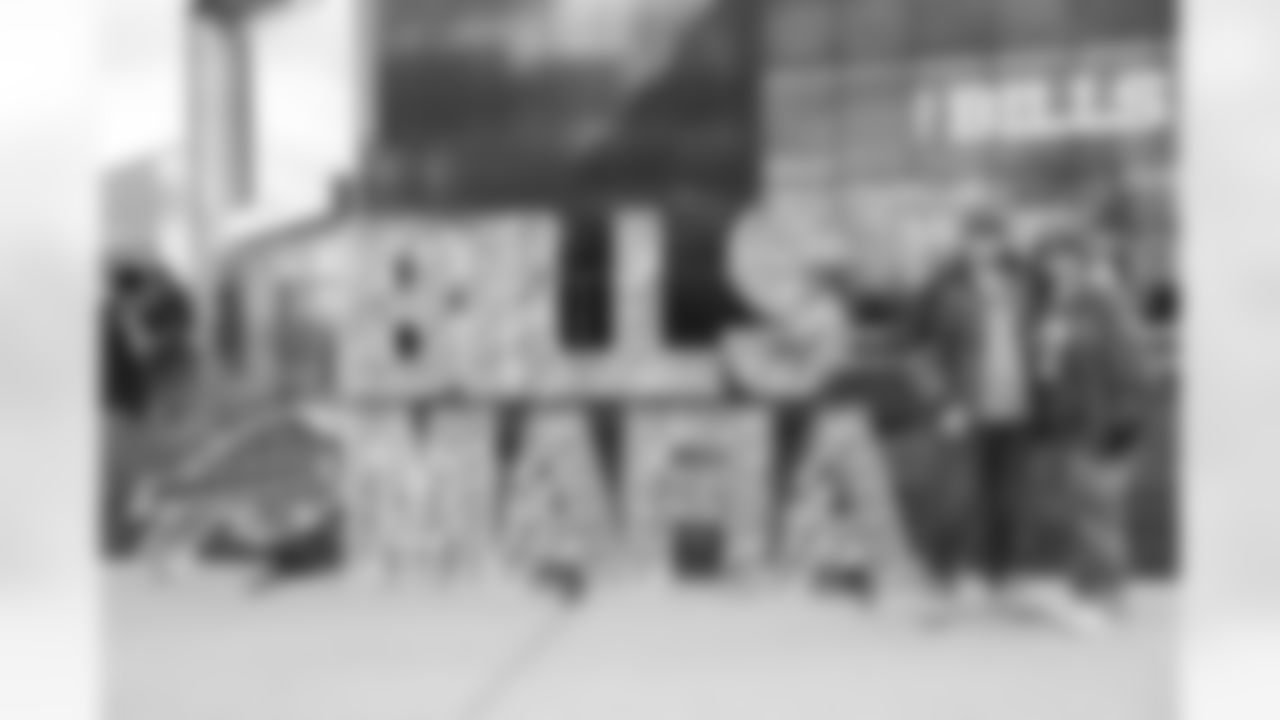 Buffalo Bills vs Tampa Bay Buccaneers, Regular Season, November 16, 2025 at Highmark Stadium.