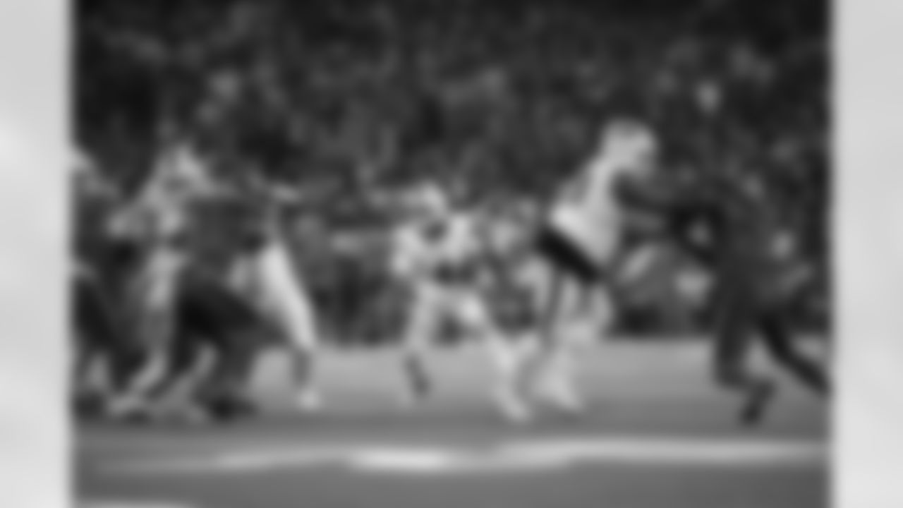 Houston Texans vs Buffalo Bills, Regular Season, November 20, 2025 at NRG Stadium.