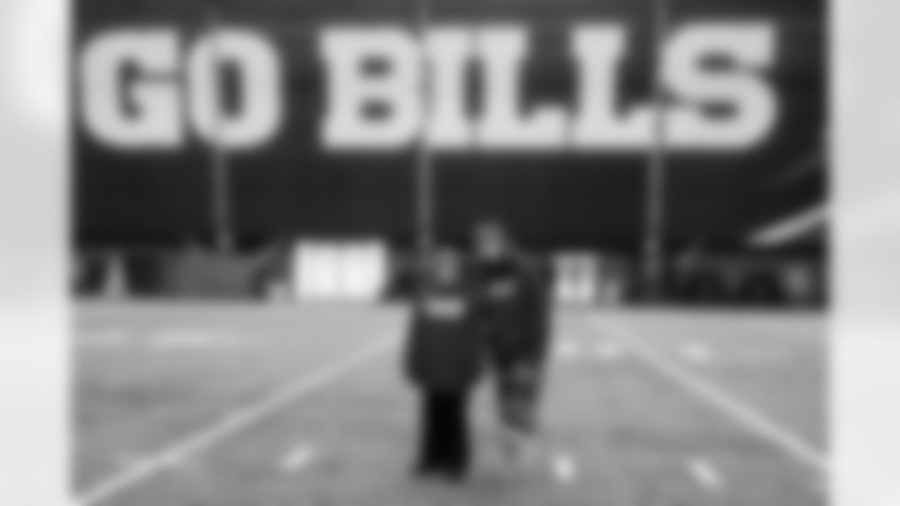 Buffalo Bills vs Philadelphia Eagles, Regular Season, December 28, 2025 at Highmark Stadium.