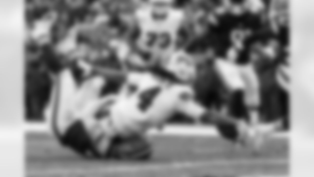 Cleveland Browns vs Buffalo Bills, Regular Season, December 21, 2025 at Huntington Bank Field.