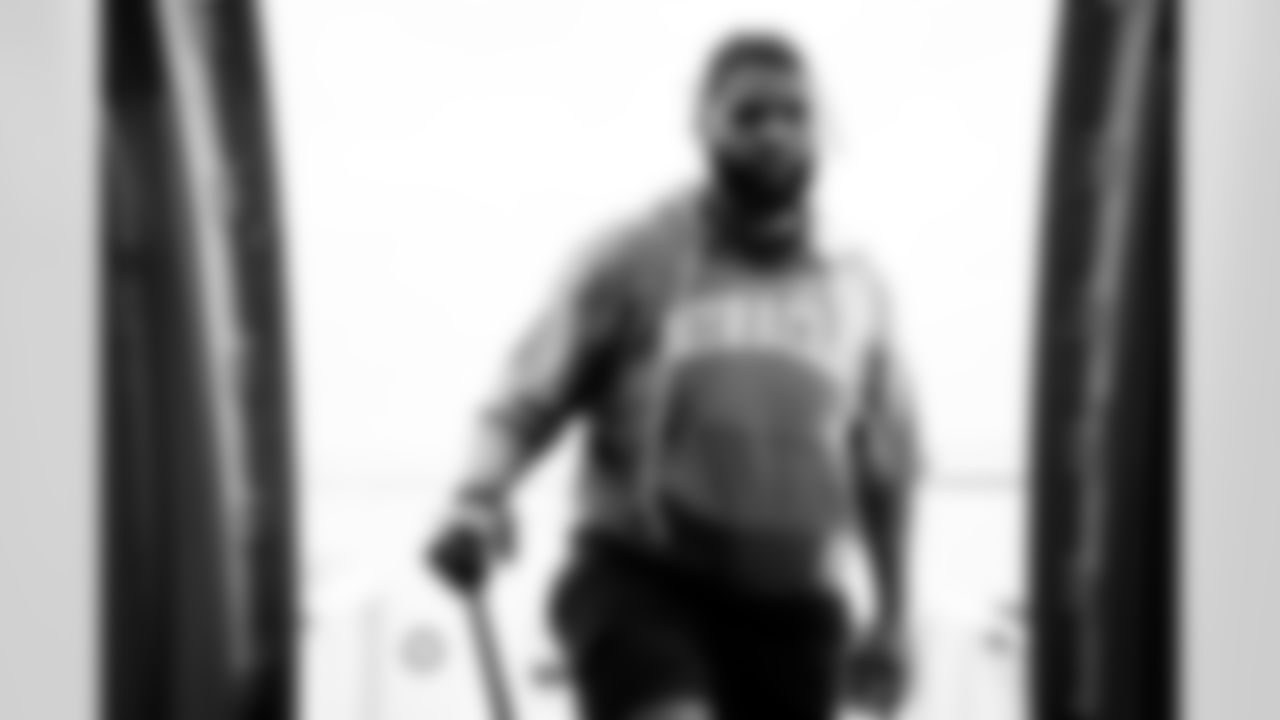 O'Cyrus Torrence (64). Buffalo Bills travel to East Rutherford, September 13, 2025.