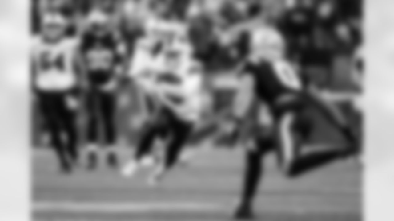 New England Patriots vs Buffalo Bills, Regular Season, December 14, 2025 at Gillette Stadium.