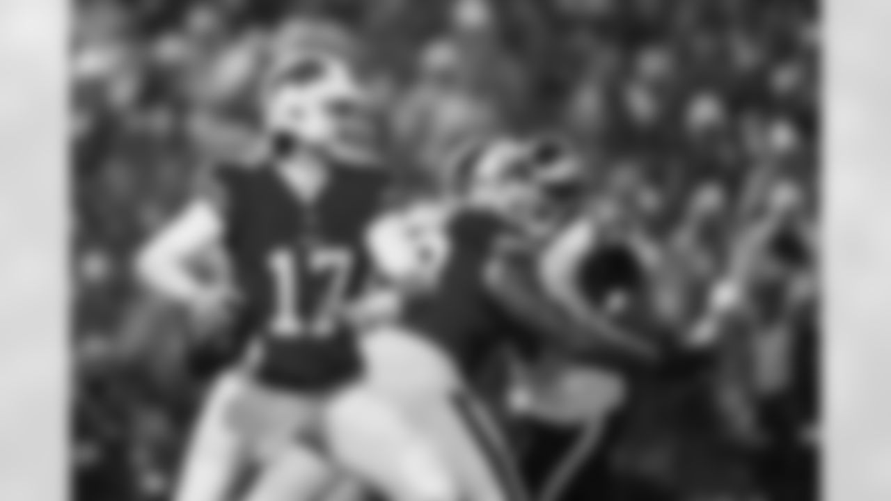 Buffalo Bills vs Philadelphia Eagles, Regular Season, December 28, 2025 at Highmark Stadium.