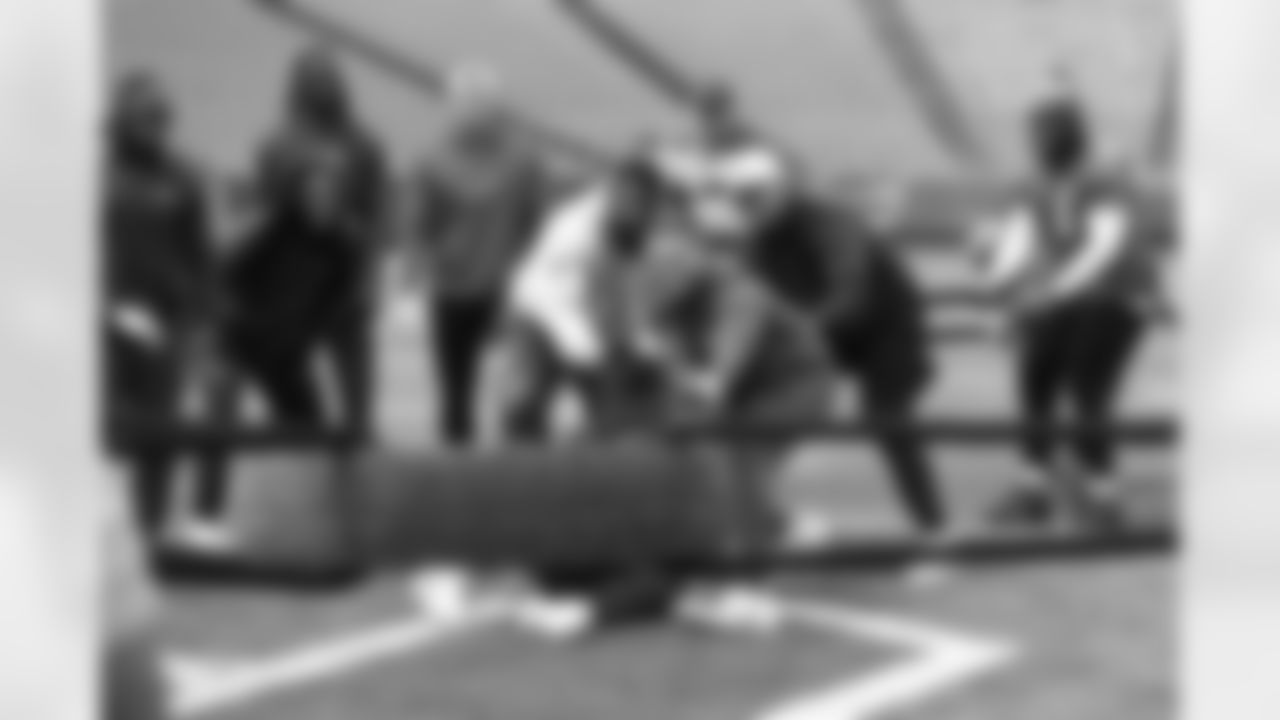 Dorian Williams, Ed Oliver, Taron Johnson, Spencer Brown, Javon Solomon. Buffalo Bills players compete in a four-way tug of war during Phase Two of voluntary off-season workouts, May 19, 2025 at Highmark Stadium.