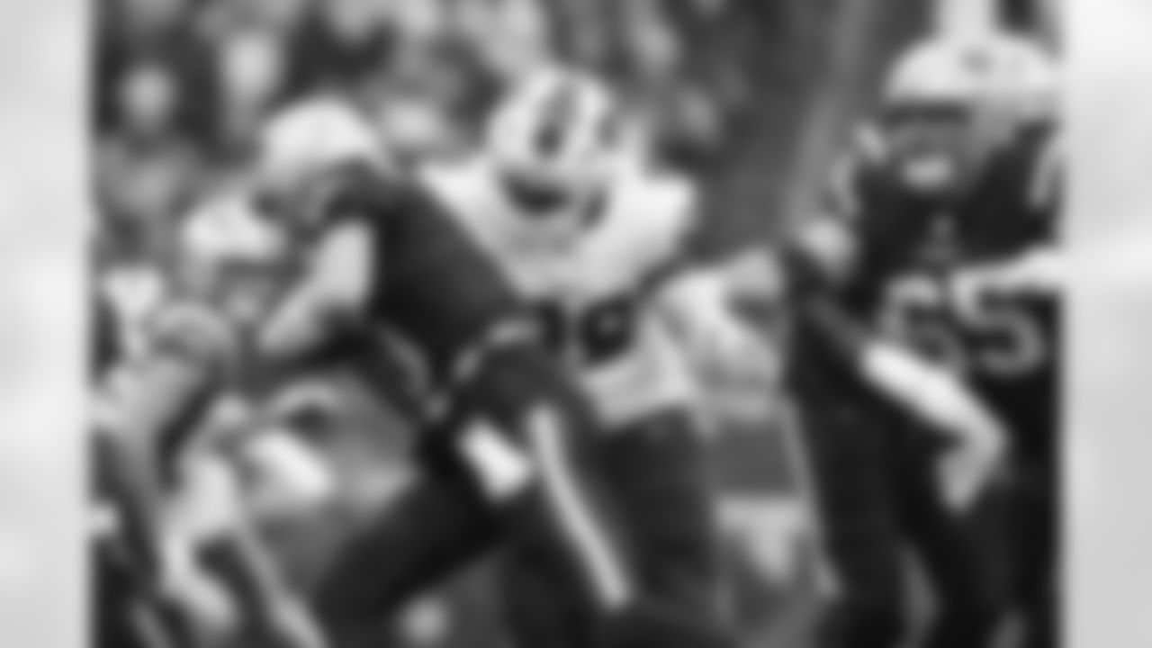 New England Patriots vs Buffalo Bills, Regular Season, December 14, 2025 at Gillette Stadium.