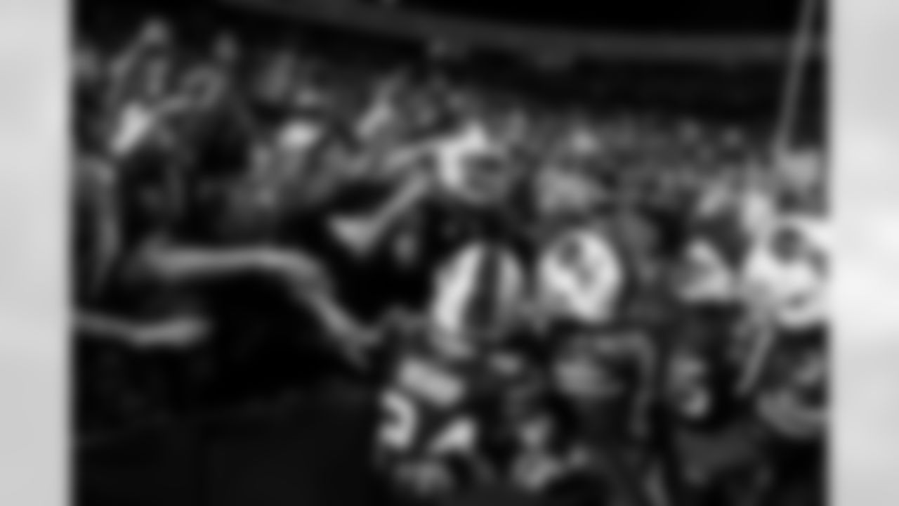 Buffalo Bills vs Miami Dolphins, Regular Season, September 18, 2025 at Highmark Stadium.