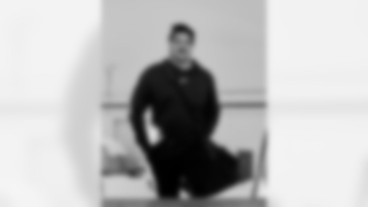 Connor McGovern (66). Buffalo Bills travel to Foxborough, December 13, 2025 at Buffalo Niagara International Airport.