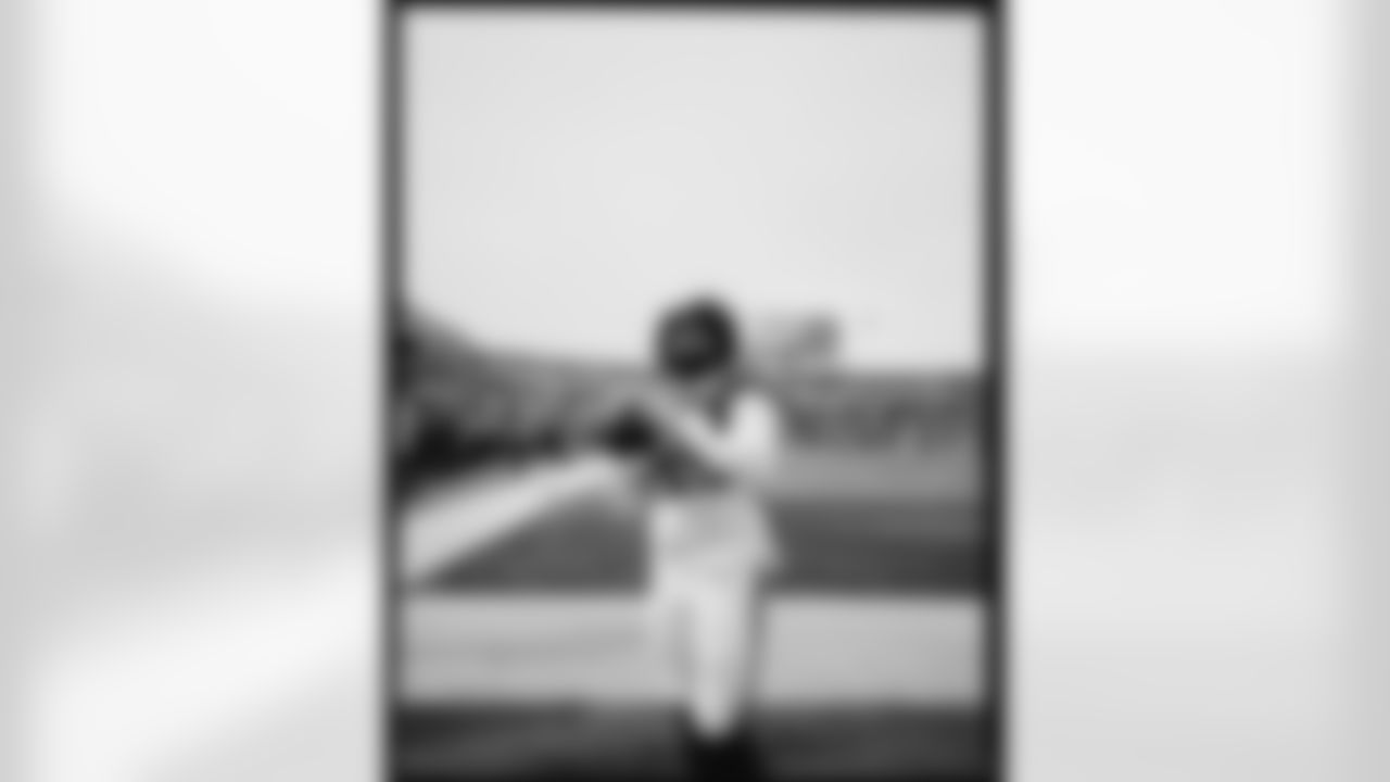 Buffalo Bills vs New York Jets, Regular Season, January 04, 2026 at Highmark Stadium.