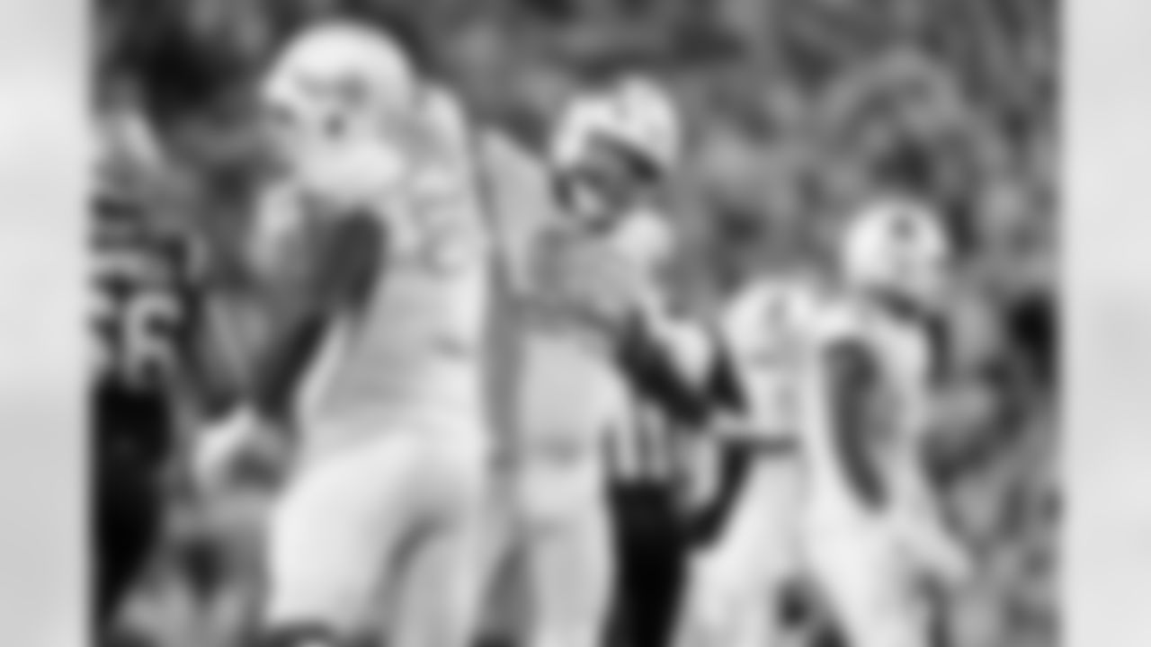Buffalo Bills vs New England Patriots, Regular Season, October 05, 2025 at Highmark Stadium.