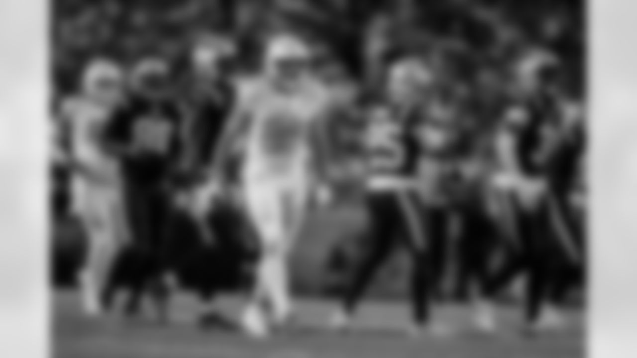 Buffalo Bills vs New England Patriots, Regular Season, October 05, 2025 at Highmark Stadium.