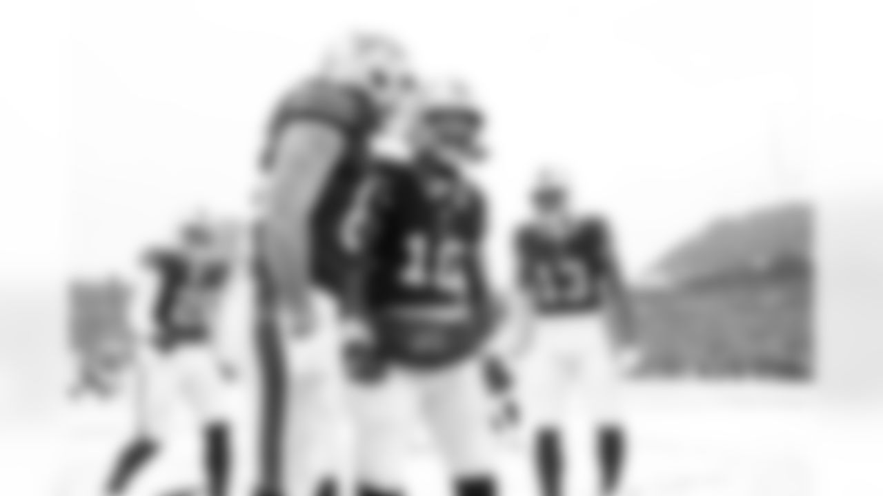 Khalil Shakir (10), Dalton Kincaid (86), Gabe Davis (13). Buffalo Bills vs Cincinnati Bengals, Regular Season, December 07, 2025 at Highmark Stadium.