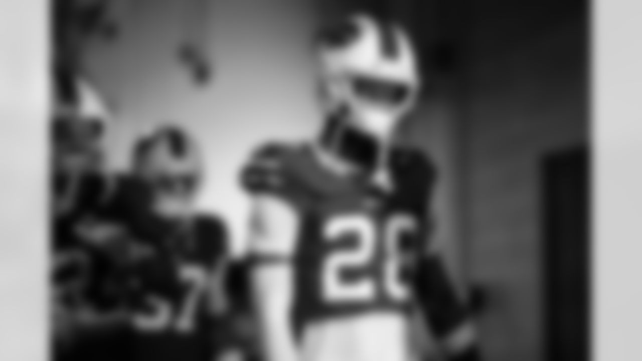 Miami Dolphins vs Buffalo Bills, Regular Season, November 09, 2025 at Hard Rock Stadium.