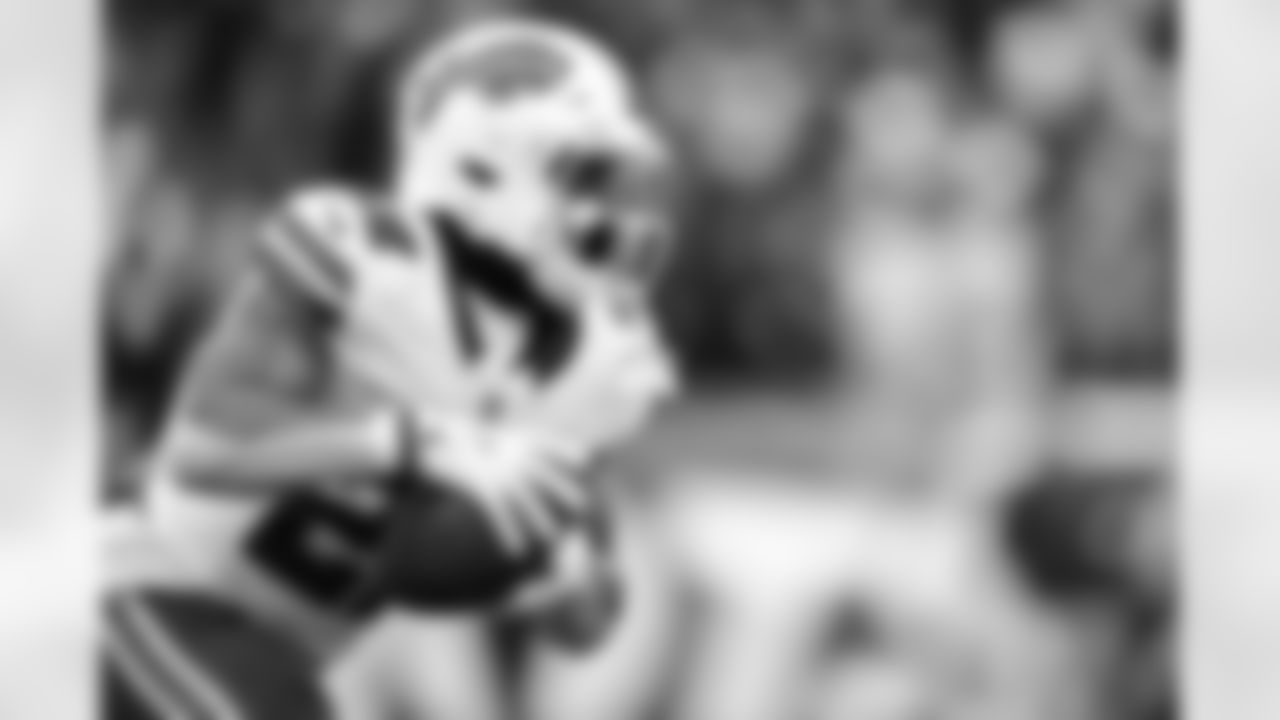 New England Patriots vs Buffalo Bills, Regular Season, December 14, 2025 at Gillette Stadium.