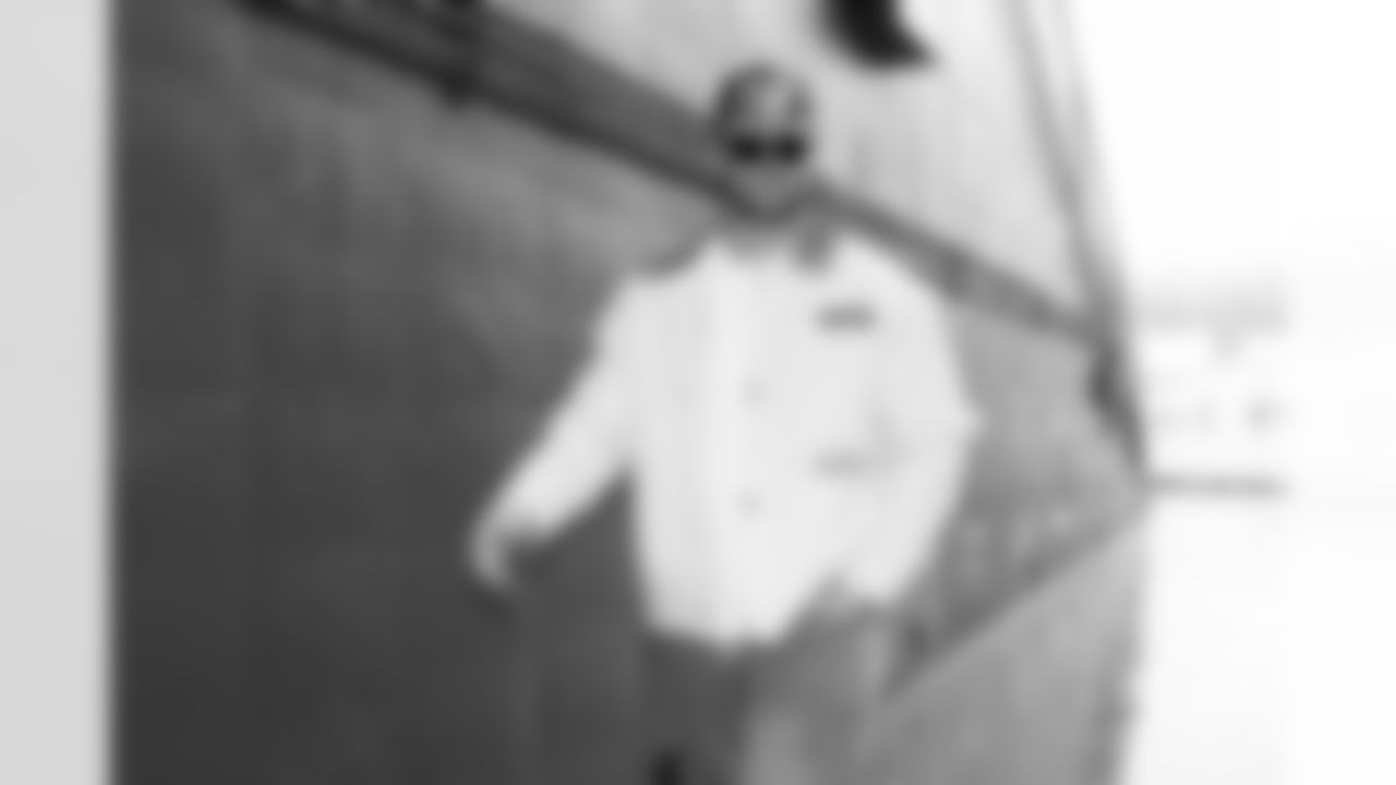 Buffalo Bills vs Philadelphia Eagles, Regular Season, December 28, 2025 at Highmark Stadium.