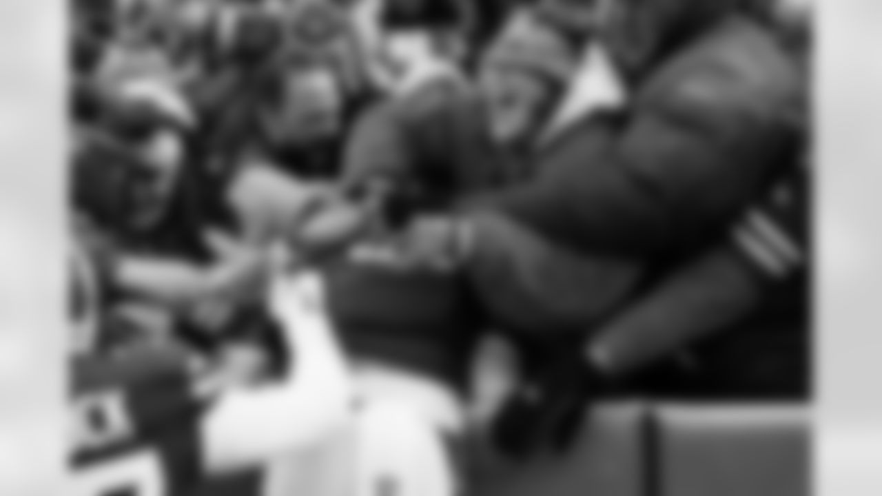 Buffalo Bills vs Cincinnati Bengals, Regular Season, December 07, 2025 at Highmark Stadium.