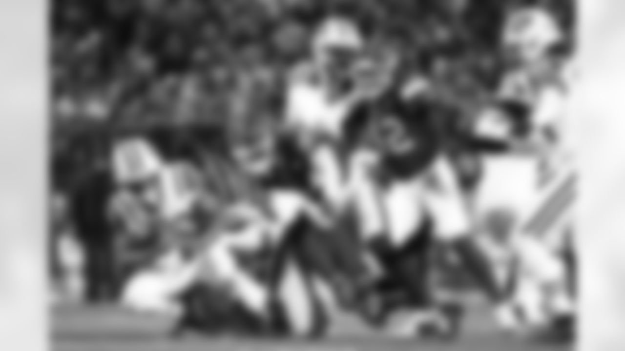 Buffalo Bills vs New York Jets, Regular Season, January 04, 2026 at Highmark Stadium.