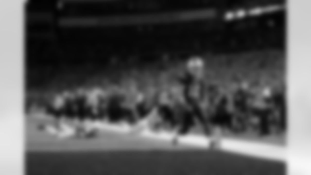 Buffalo Bills vs Miami Dolphins, Regular Season, September 18, 2025 at Highmark Stadium.