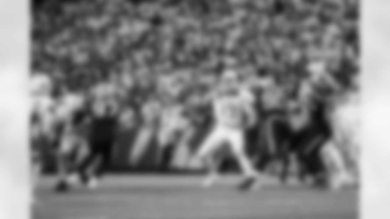 Buffalo Bills vs New England Patriots, Regular Season, October 05, 2025 at Highmark Stadium.