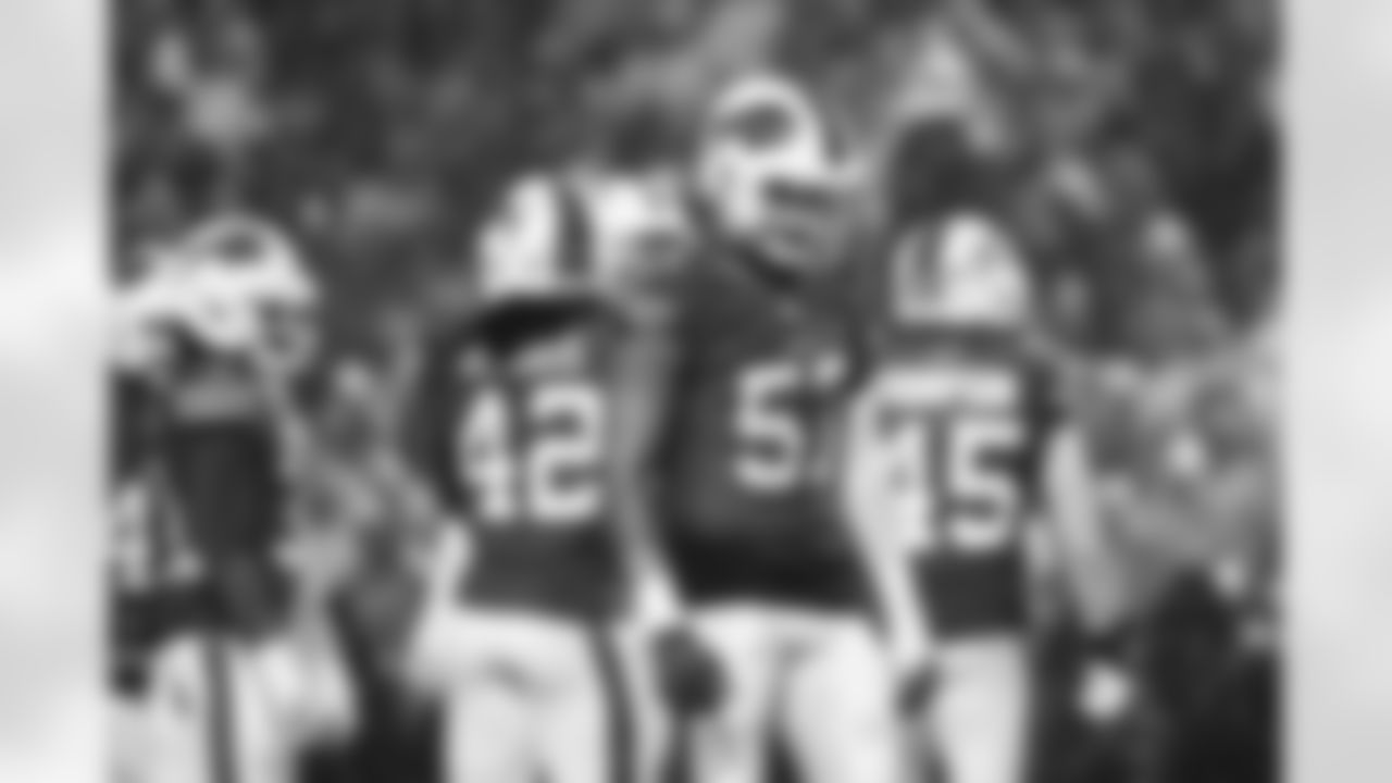 Buffalo Bills vs Philadelphia Eagles, Regular Season, December 28, 2025 at Highmark Stadium.