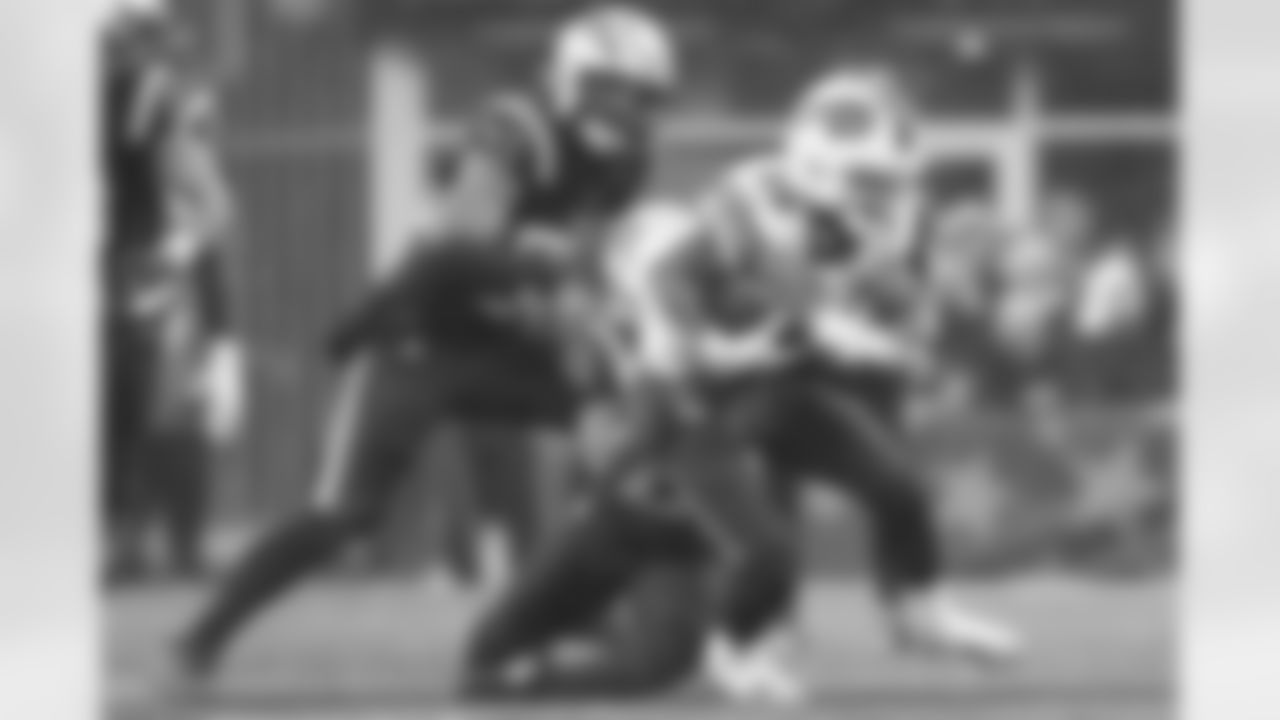 New England Patriots vs Buffalo Bills, Regular Season, December 14, 2025 at Gillette Stadium.