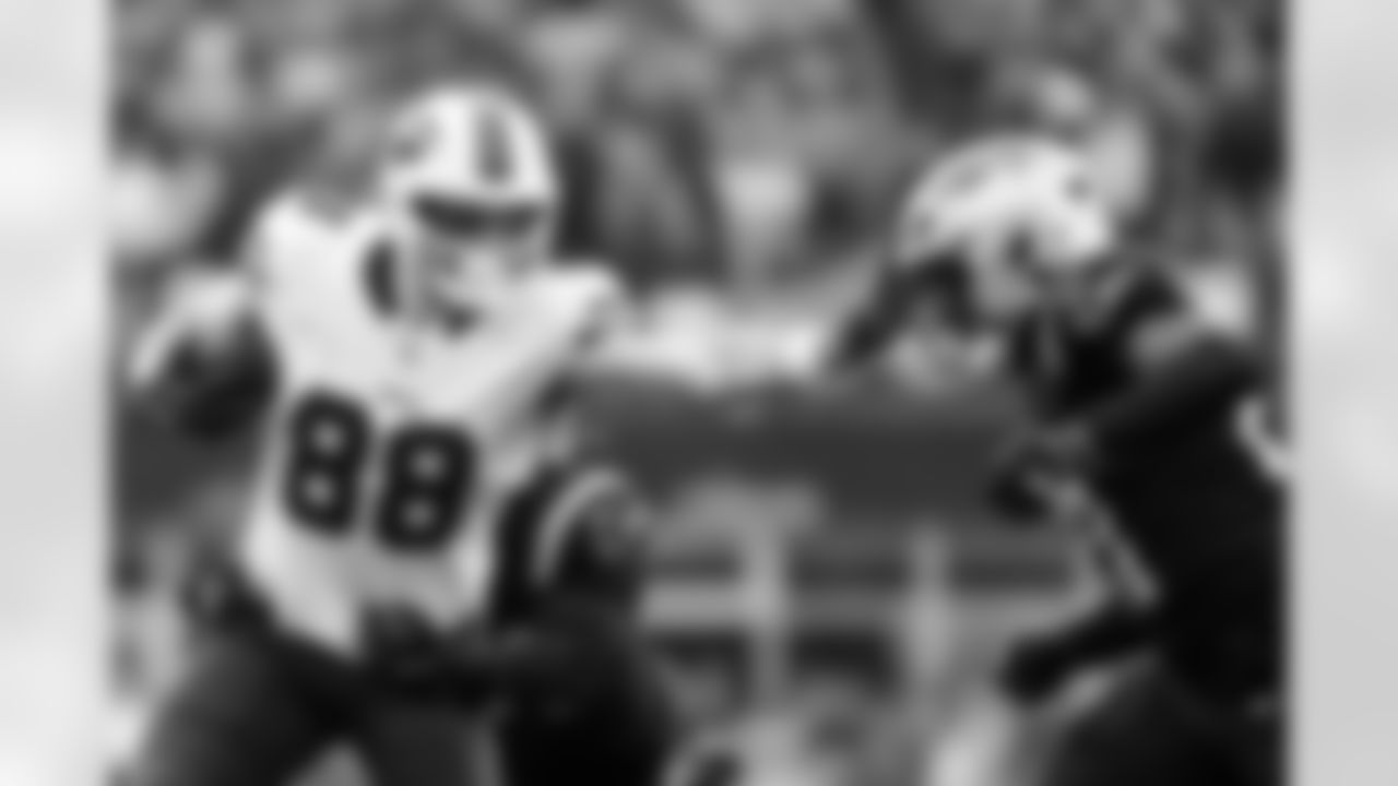 New England Patriots vs Buffalo Bills, Regular Season, December 14, 2025 at Gillette Stadium.