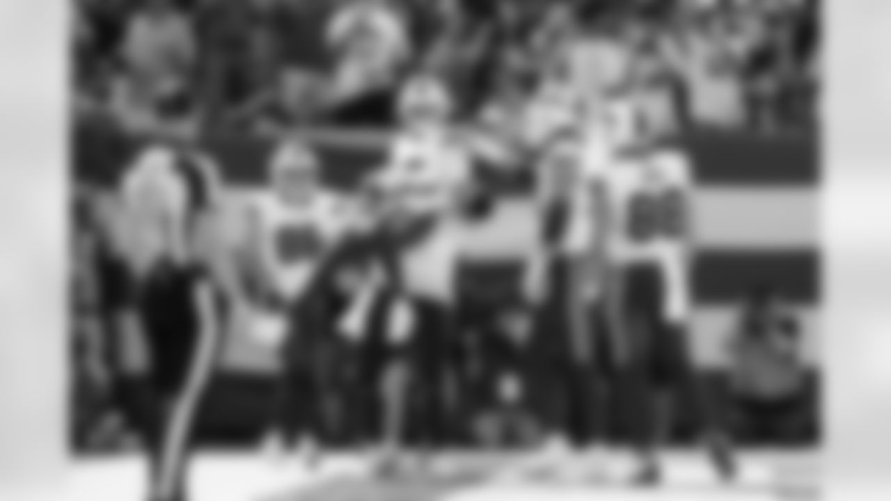 New York Jets vs Buffalo Bills, Regular Season, September 14, 2025 at Metlife Stadium.