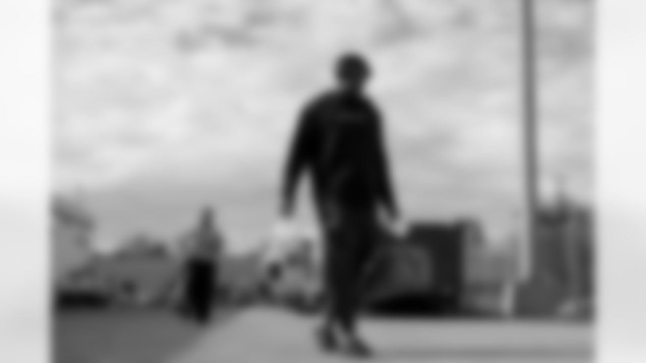 Deone Walker (96). Buffalo Bills Travel to Miami, November 08, 2025 at Buffalo Niagara International Airport.