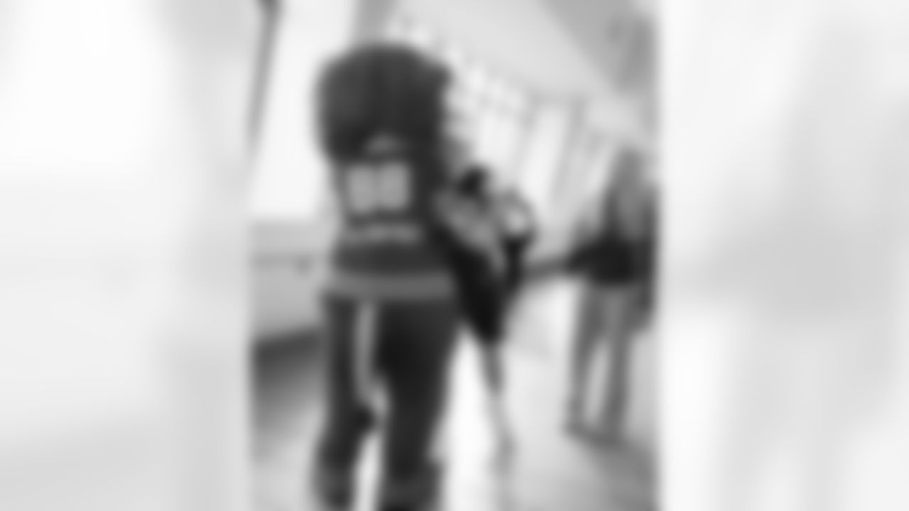 Buffalo Niagara International Airport Fan Send-Off to Jacksonville, January 09, 2026 at Buffalo Niagara International Airport.