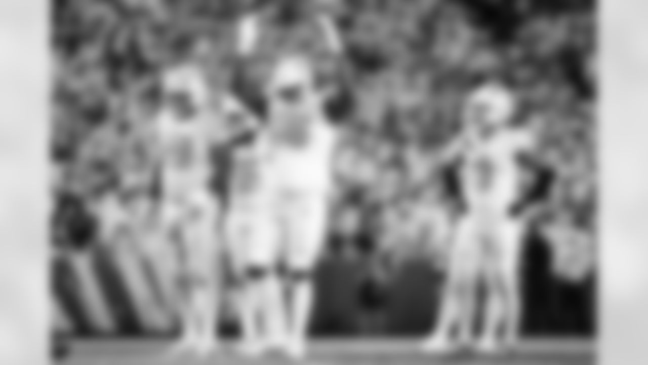 Buffalo Bills vs New England Patriots, Regular Season, October 05, 2025 at Highmark Stadium.