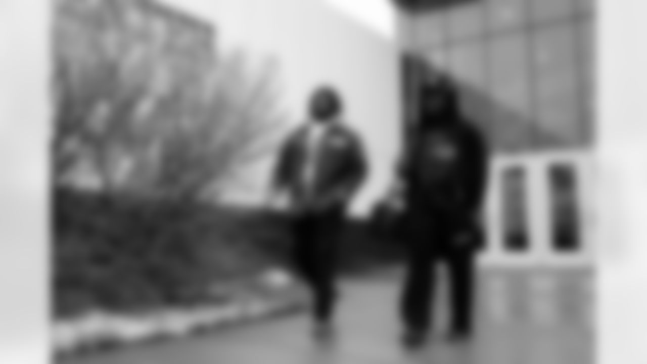 Buffalo Bills vs Philadelphia Eagles, Regular Season, December 28, 2025 at Highmark Stadium.