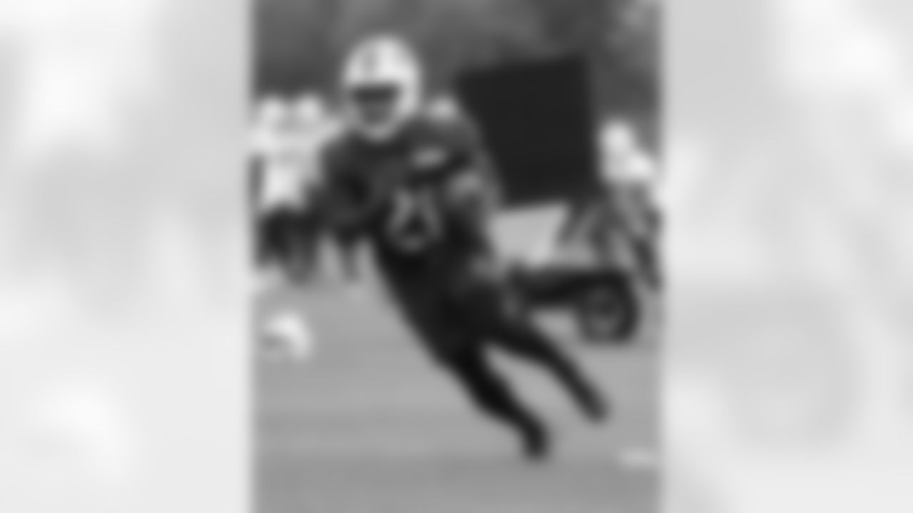 Darrynton Evans (21). Buffalo Bills Mandatory Minicamp, June 12, 2025 at the Buffalo Bills Training Center.