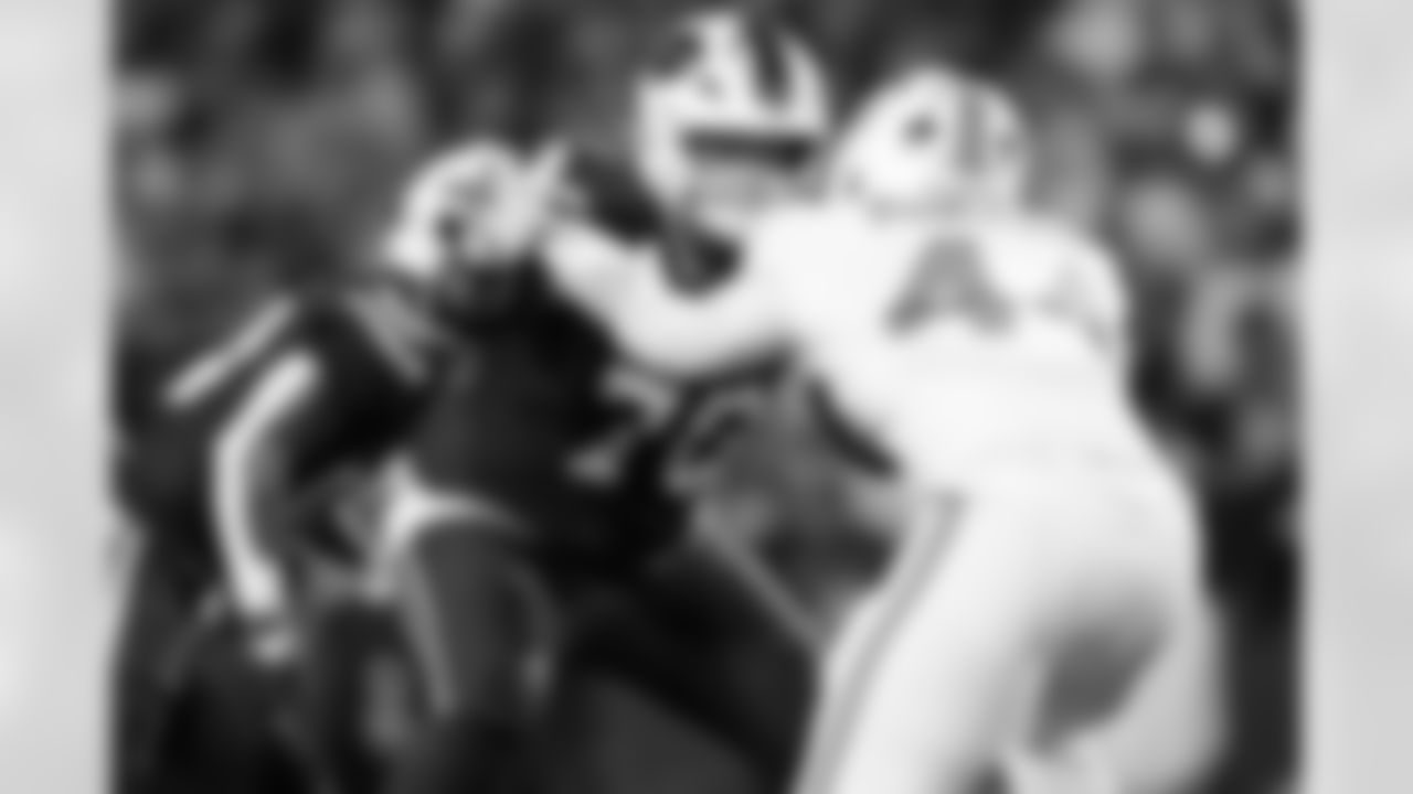 Buffalo Bills vs Miami Dolphins, Regular Season, September 18, 2025 at Highmark Stadium.