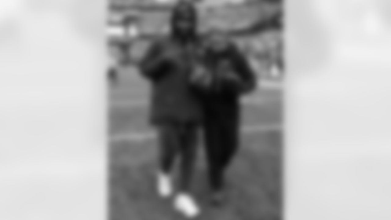 New England Patriots vs Buffalo Bills, Regular Season, December 14, 2025 at Gillette Stadium.