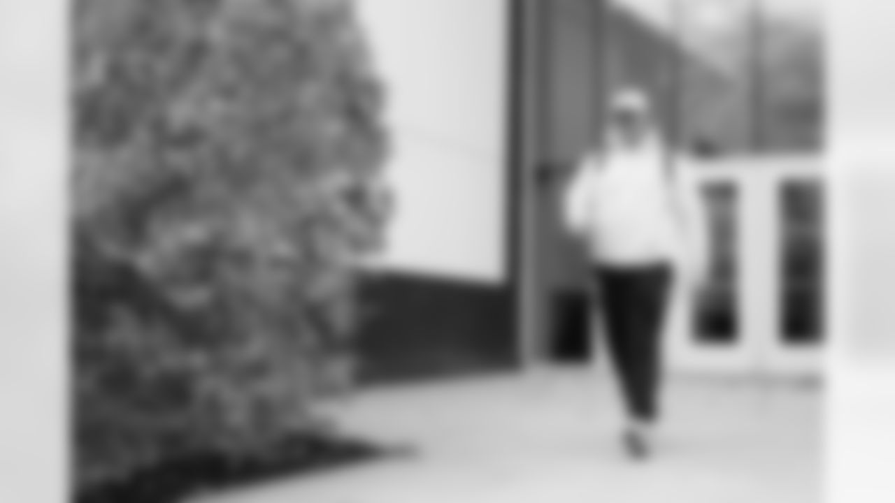 Buffalo Bills vs Tampa Bay Buccaneers, Regular Season, November 16, 2025 at Highmark Stadium.