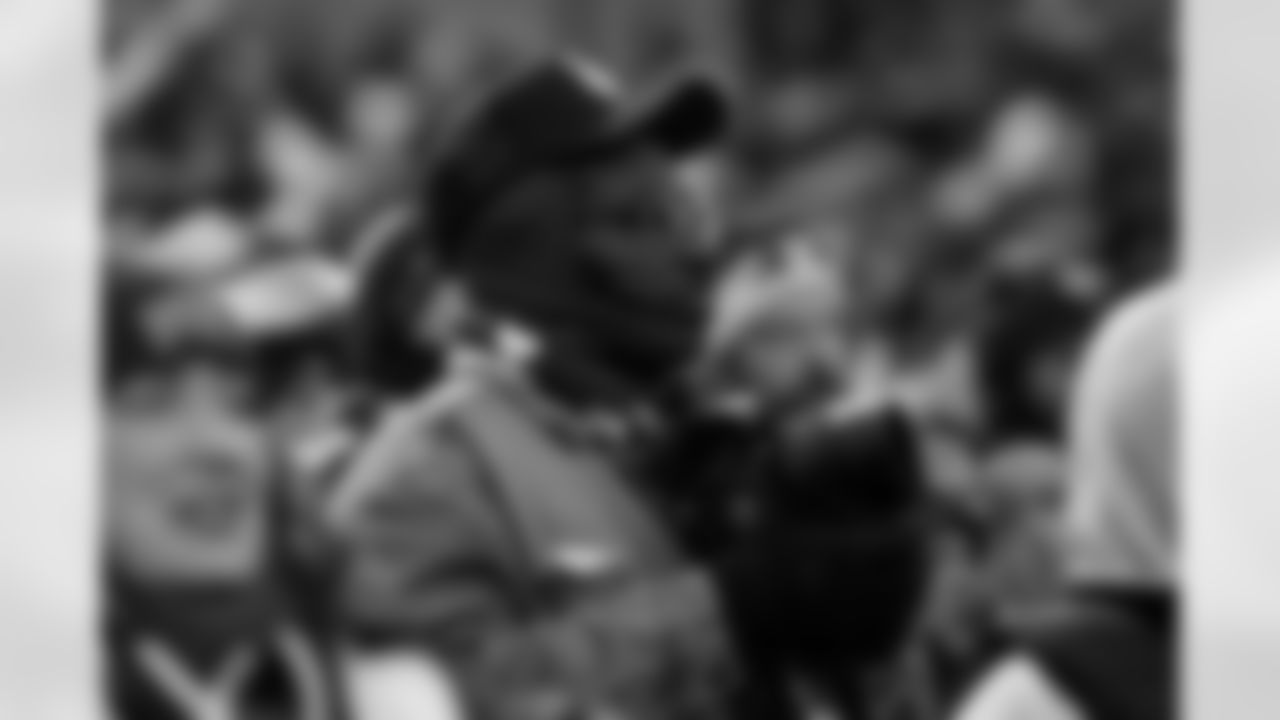 Buffalo Bills vs Tampa Bay Buccaneers, Regular Season, November 16, 2025 at Highmark Stadium.