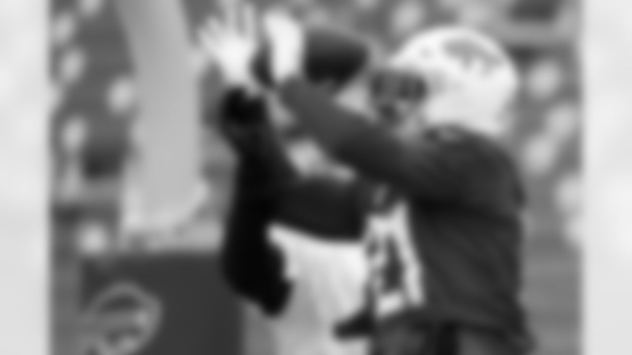 Jordan Poyer (21). Buffalo Bills Week 11 Practice, November 14, 2025 at Highmark Stadium.