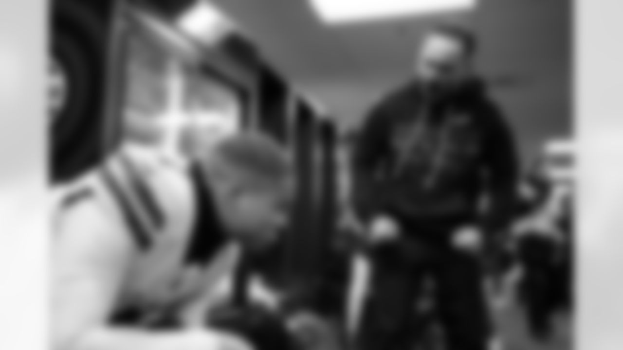 New England Patriots vs Buffalo Bills, Regular Season, December 14, 2025 at Gillette Stadium.