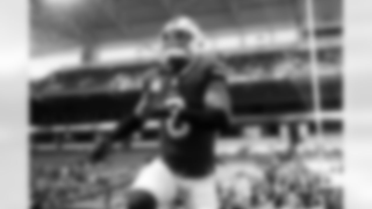 Miami Dolphins vs Buffalo Bills, Regular Season, November 09, 2025 at Hard Rock Stadium.