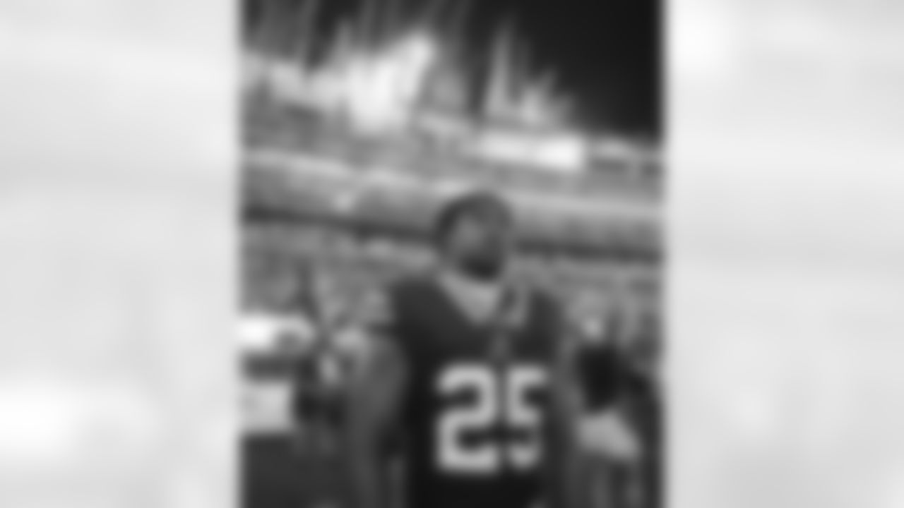 New York Jets vs Buffalo Bills, Regular Season, September 11, 2023 at Metlife Stadium.
