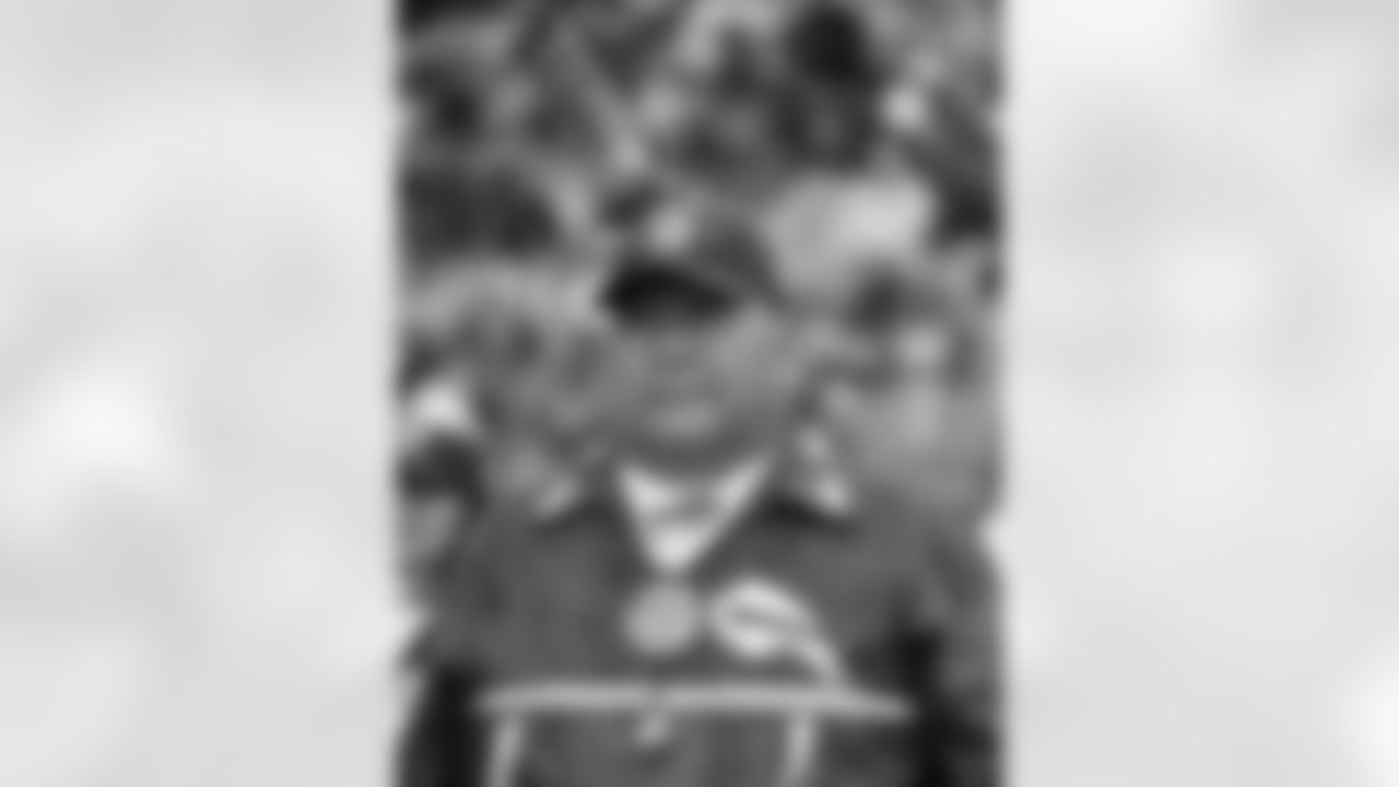 Buffalo Bills vs Tampa Bay Buccaneers, Regular Season, November 16, 2025 at Highmark Stadium.