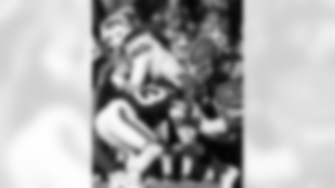 Cleveland Browns vs Buffalo Bills, Regular Season, December 21, 2025 at Huntington Bank Field.