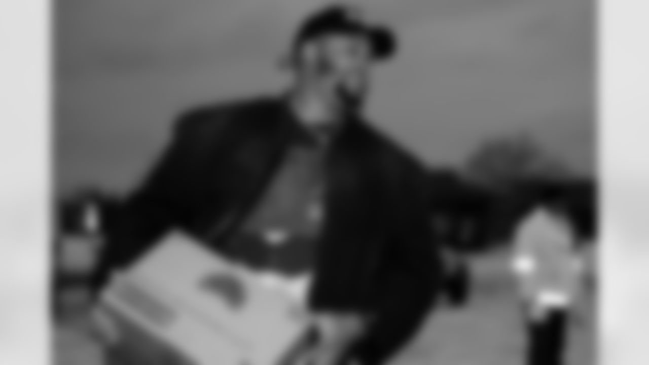 Dion's Dreamers Food Giveaway, December 09, 2025 at the Salvation Army.