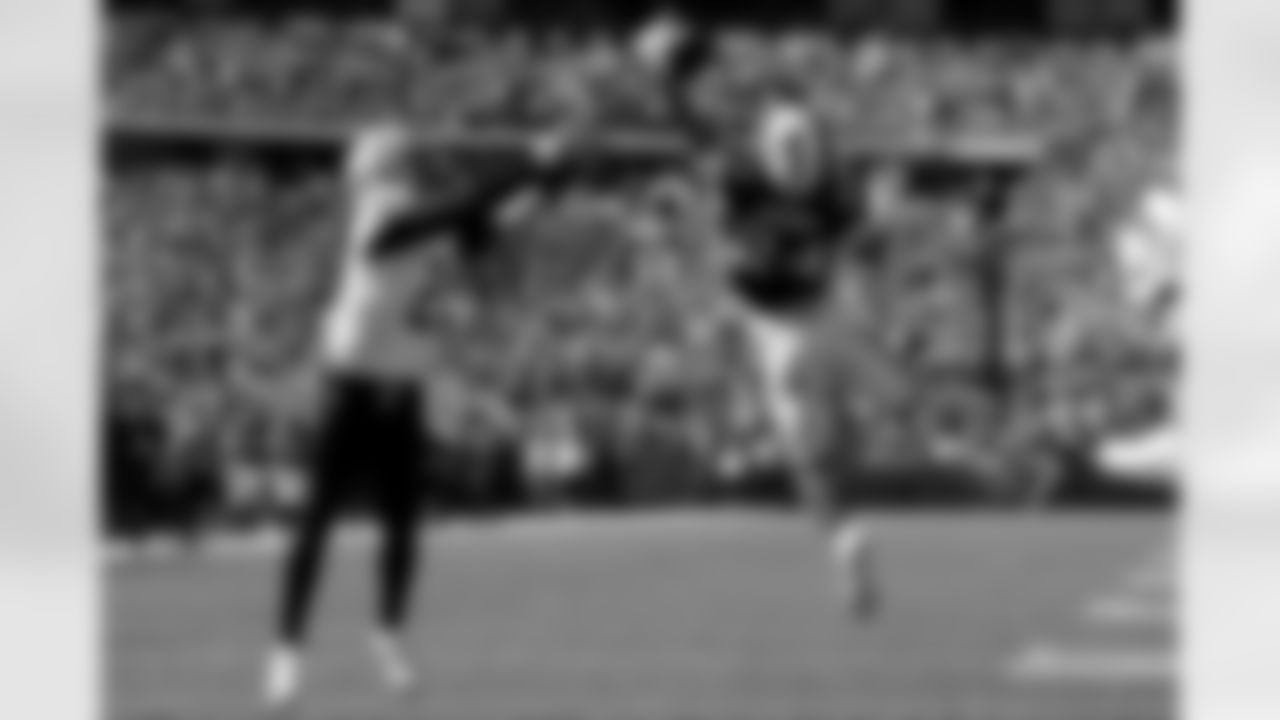 Buffalo Bills vs New Orleans Saints, Regular Season, September 28, 2025 at Highmark Stadium.