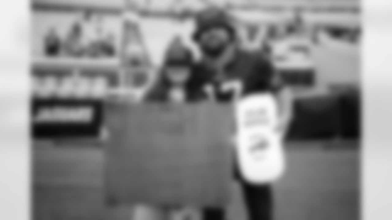 Buffalo Bills vs Jacksonville Jaguars, Wild Card Weekend, January 11, 2026 at EverBank Stadium.