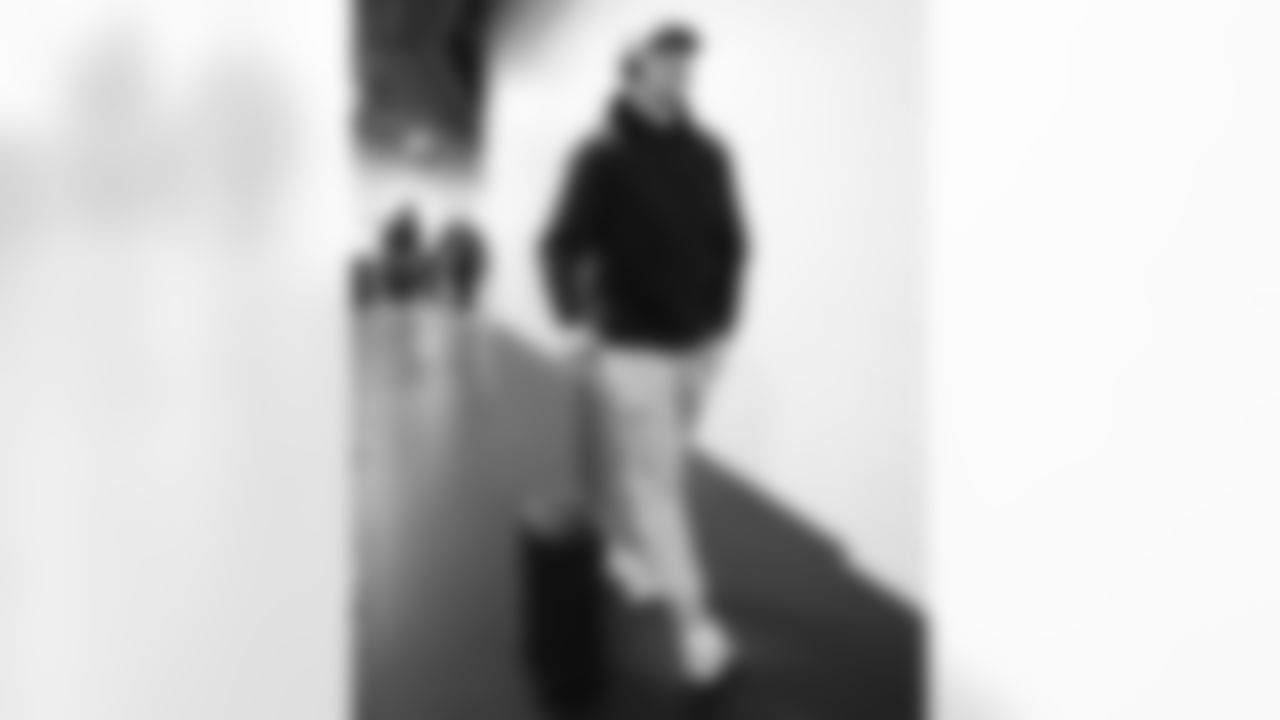 Pittsburgh Steelers vs Buffalo Bills, Regular Season, November 30, 2025 at Acrisure Stadium.