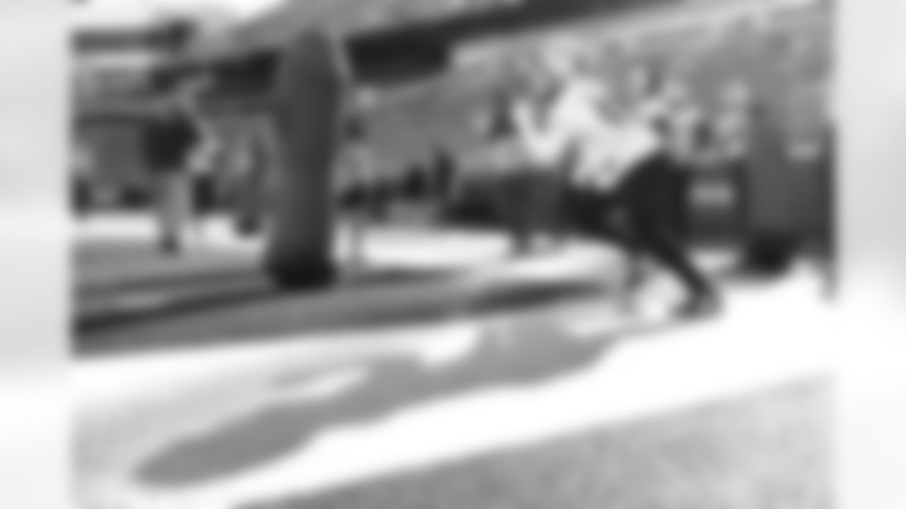 T.J. Sanders (98). Buffalo Bills Week 14 Practice, December 05, 2025 at Highmark Stadium.